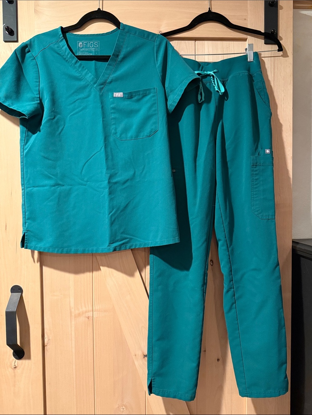 Subcategory selection for men's pants